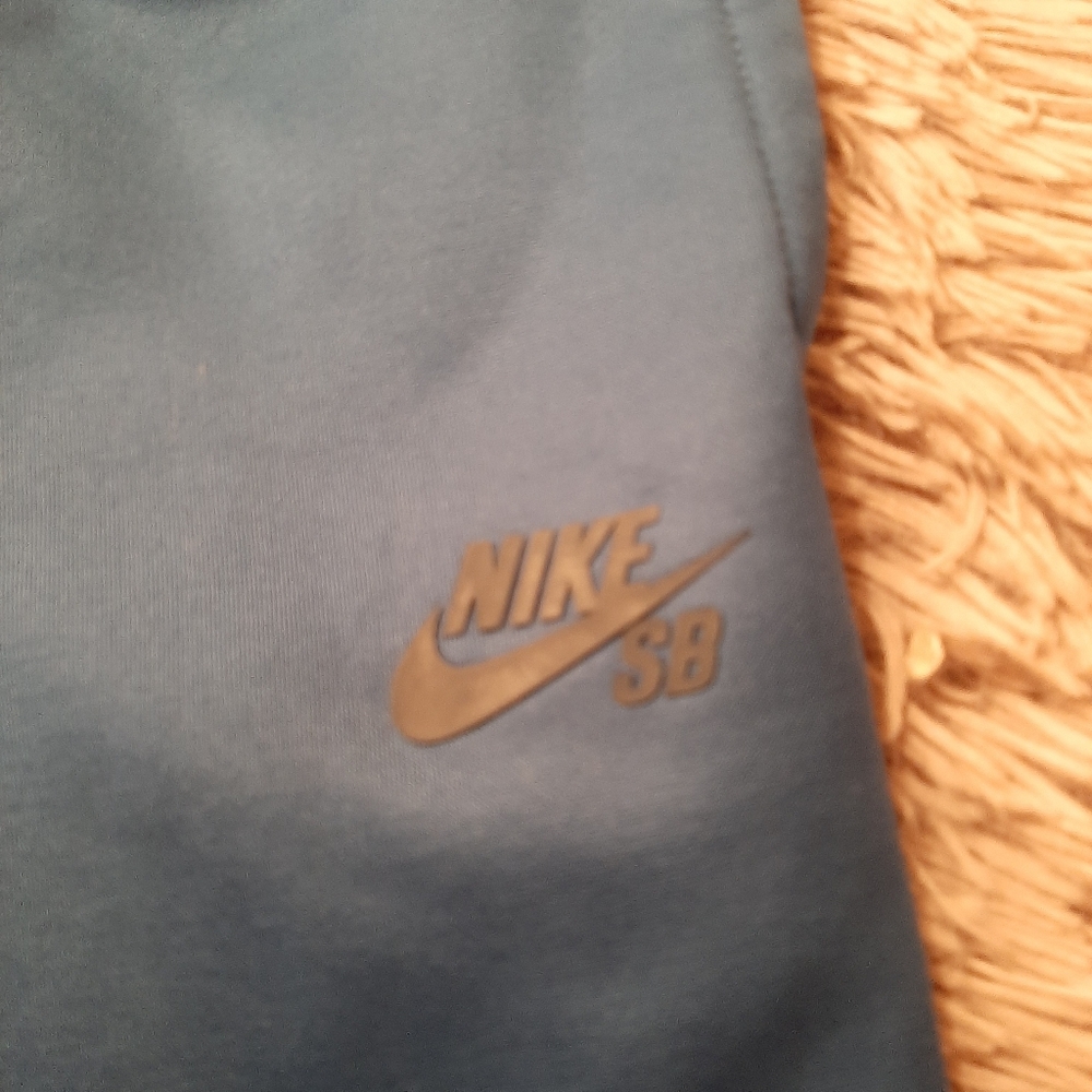 Nike SB Track Pants Size Small (8-10 Years) - Picture 4 of 8